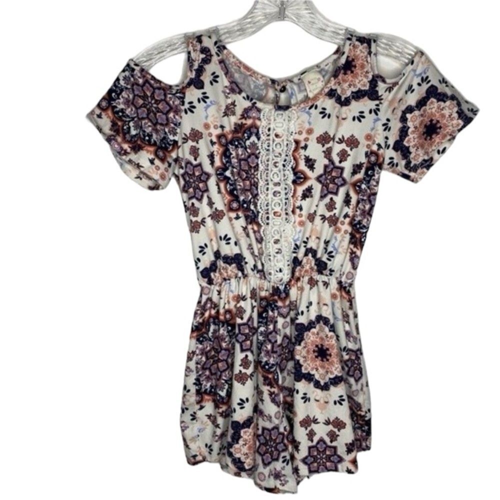 5/$15 Arrow & Heart White Pink Floral Cold Shoulder Crochet Romper Girls Small